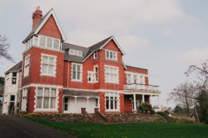 Portrait of the outside of Newport Registry Office